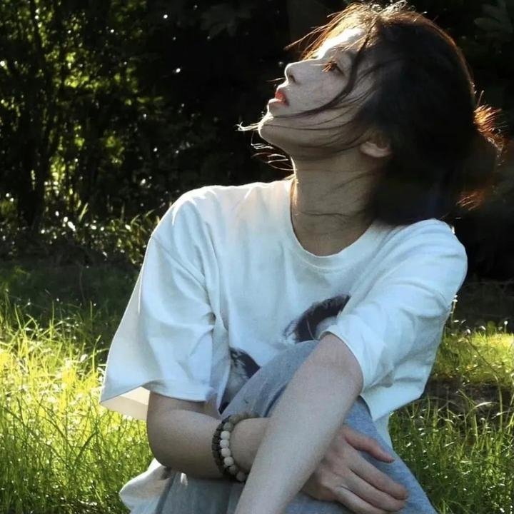 你在我的右手边